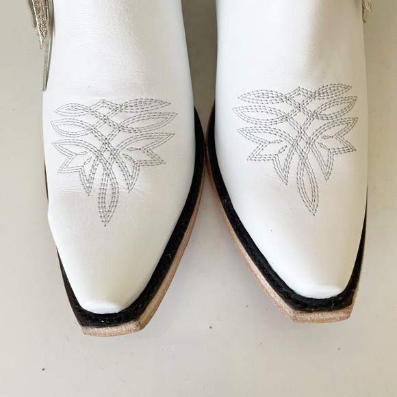 Junk Gypsy Womens Boots Sz 7.5 White Silver Stars Snip Toe Fringe Shortie Zipper - Picture 5 of 12